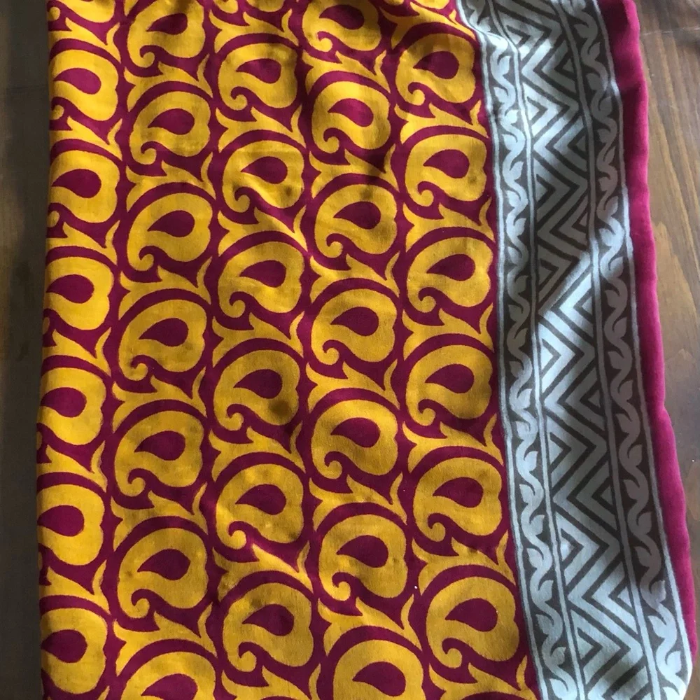 Handcrafted Drawstring Tote - Picture 2 of 2